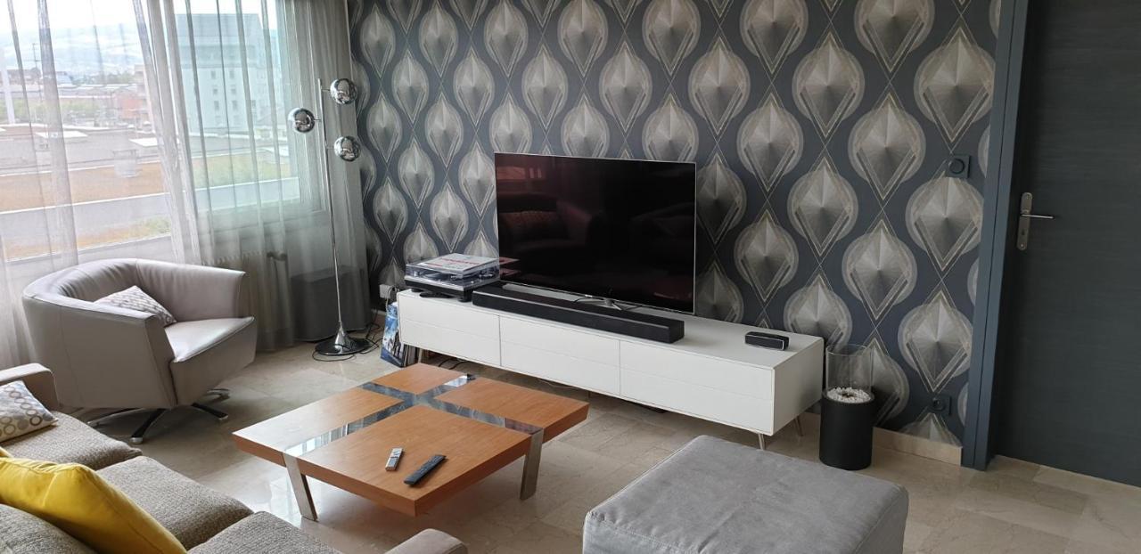 Appartement Lumineux De 90 M2 Situe En Centre Ville Annecy Kültér fotó